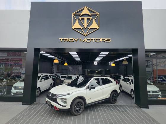 MITSUBISHI ECLIPSE CROSS 1.5 MIVEC TURBO GASOLINA HPE BLACK CVT